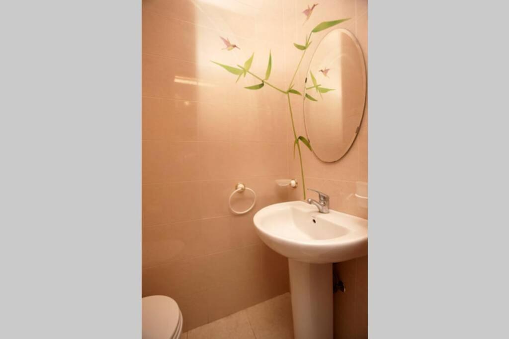 Апартаменты Apartamento Barrio Alfalfa Севилья Экстерьер фото